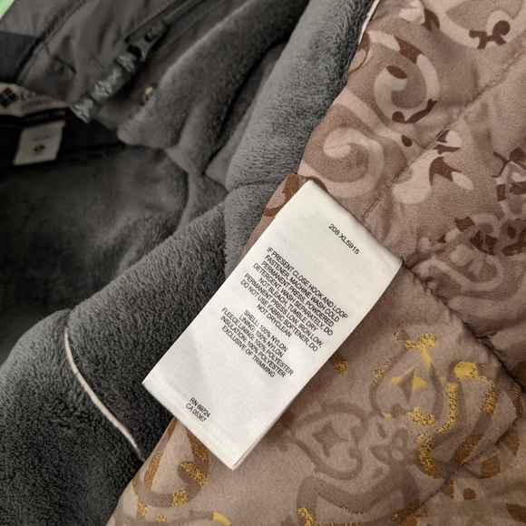 COLUMBIA Waterproof Ski Jacket, Green, XL - Picture 13 of 16